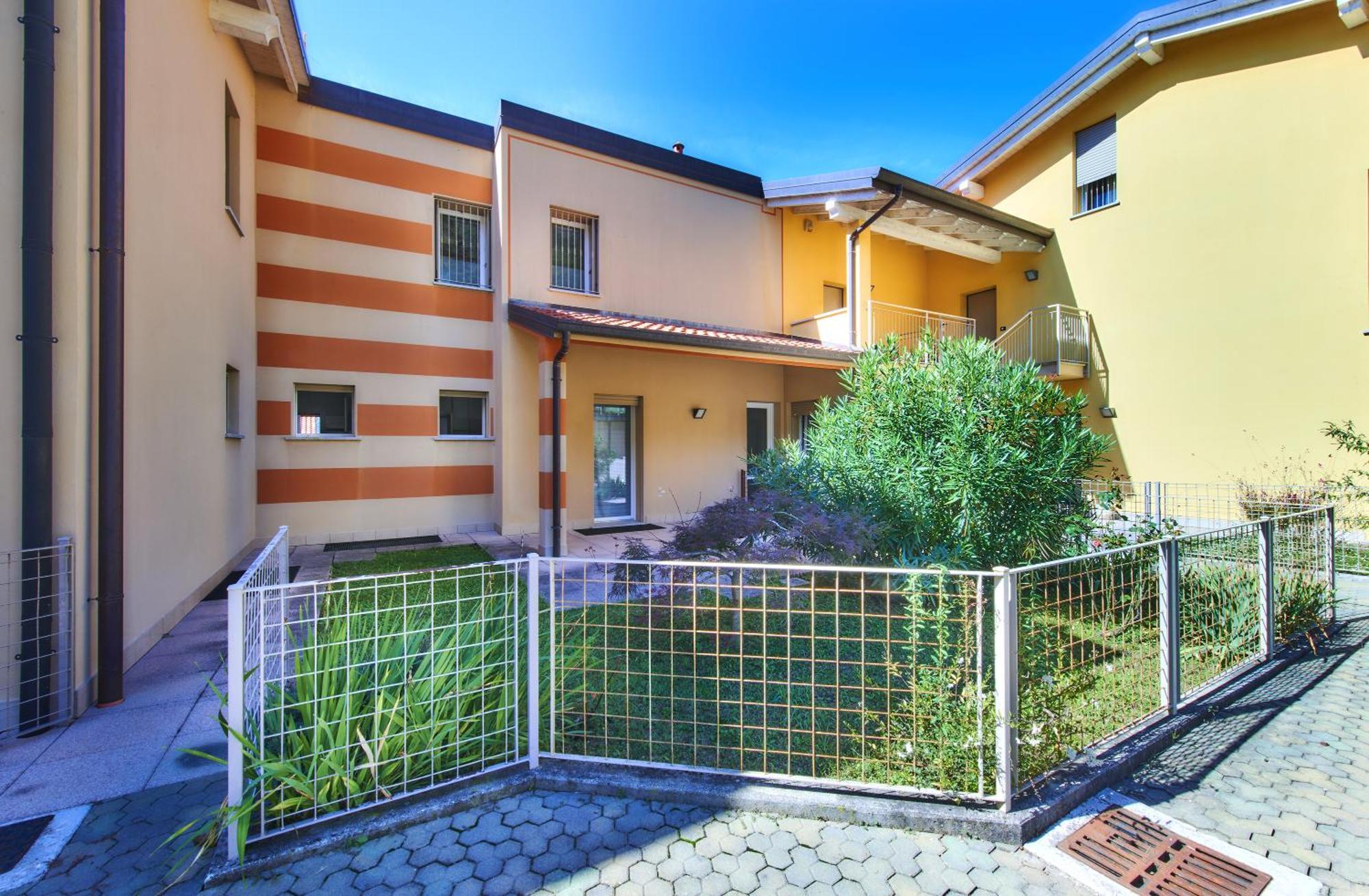 Welcome Home Apartment Lierna Exteriör bild